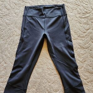 Lululemon crop pants black EUC